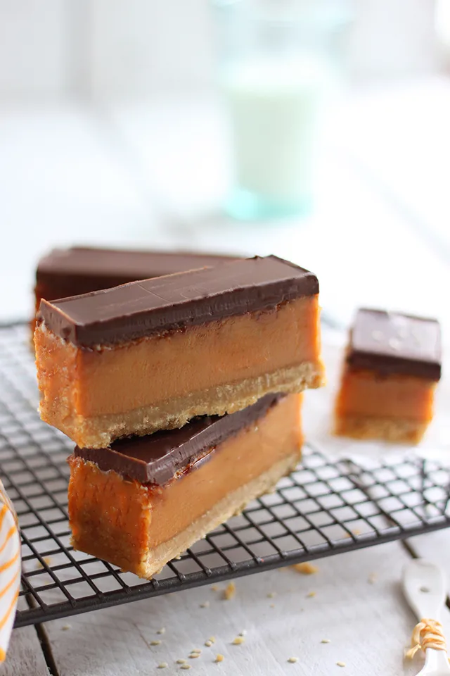 sanjana recipe photography - Salted Sesame Caramel Bars 3