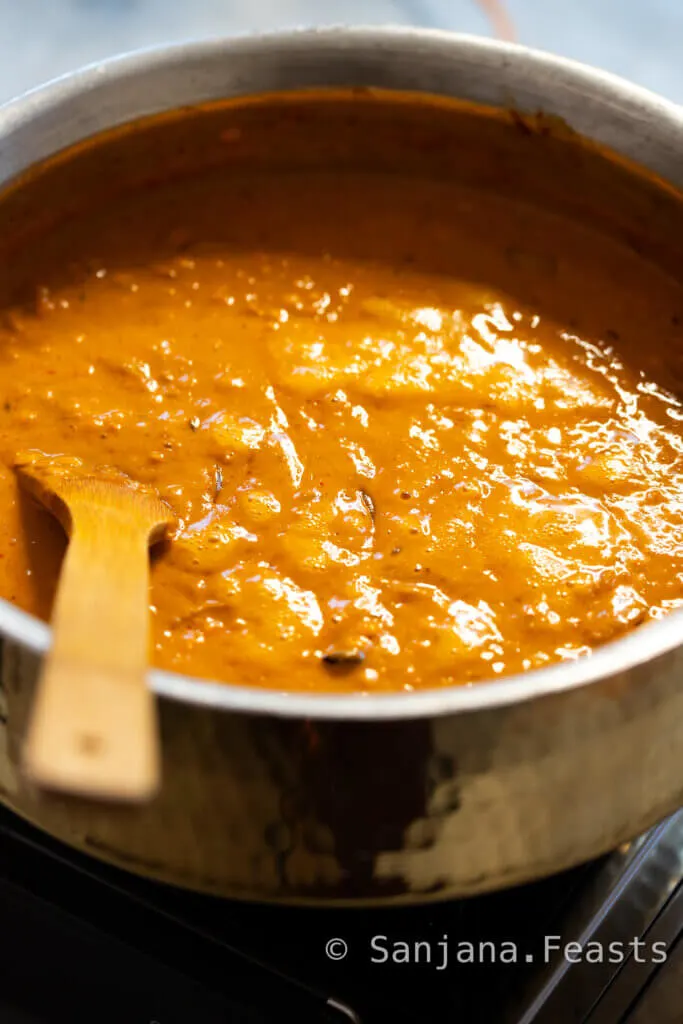 Cook the red lentils in coconut milk with spices