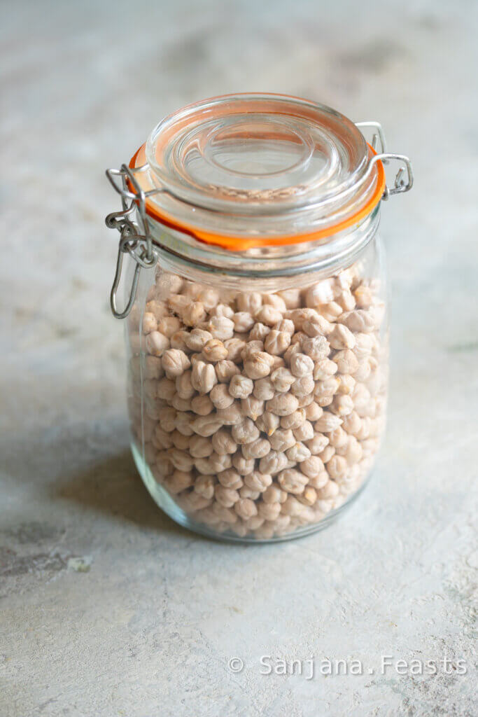 Dried chickpeas